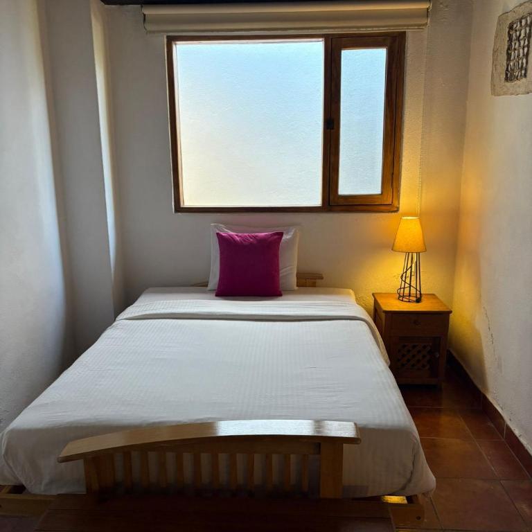 Hotel las Caballerizas - Habitación Cuádruple - vistas al jardín - 4