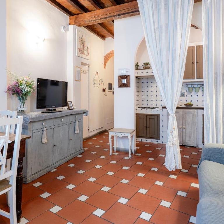 Gina Guest House - Two-Bedroom House - 3