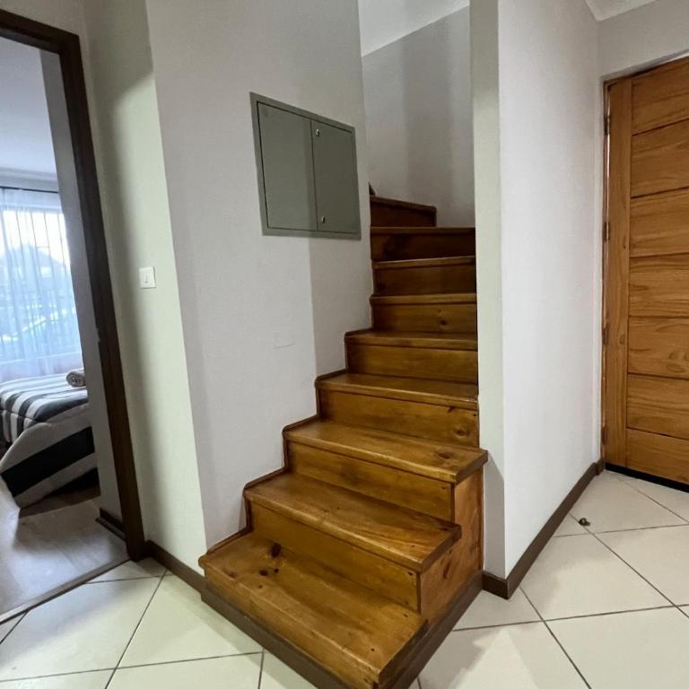 Hermosa casa con 4 habitaciones 2 baños Sector Oriente - Four-Bedroom House - 9