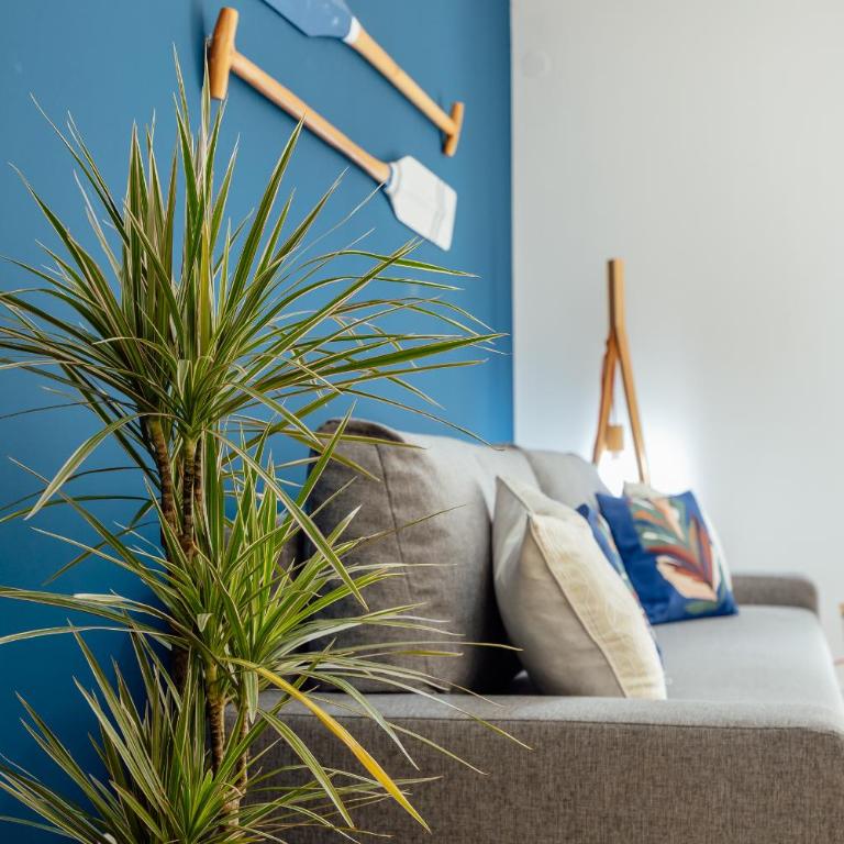 Magnolia Apartments - 3 min by walk to the beautiful beach - One-Bedroom Apartment with Garden - 9