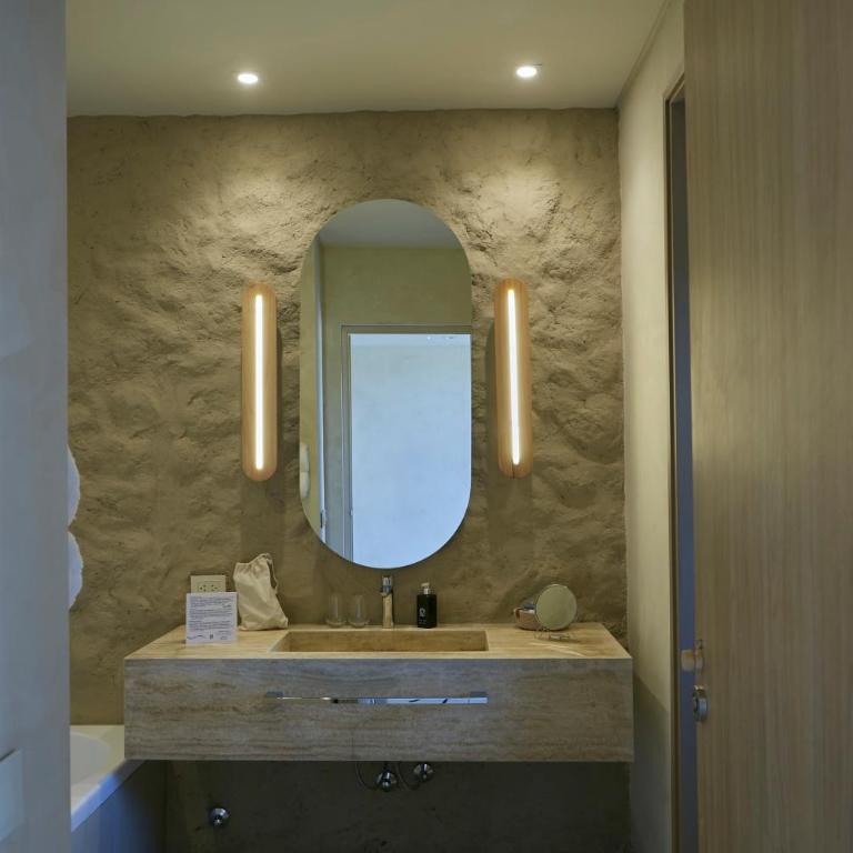 Howard Johnson Alcántara Boutique Hotel Chacras de Coria, Mendoza - Habitación Doble con bañera de hidromasaje - 9