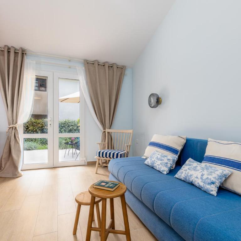 Magnolia Apartments - 3 min by walk to the beautiful beach - Studio with Garden View - 5