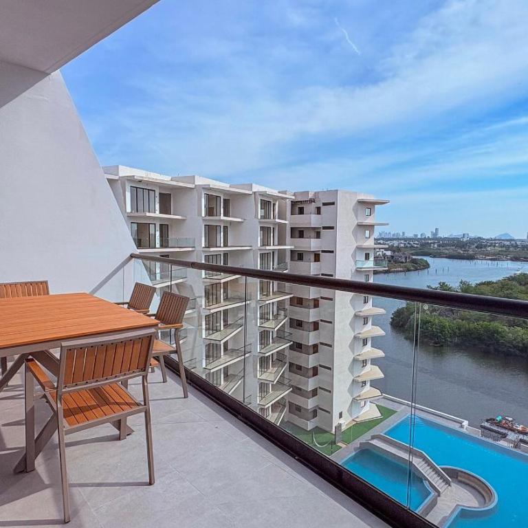 Nautilus Grand Living · Marina Mazatlán - Three-Bedroom Apartment with Balcony - 6