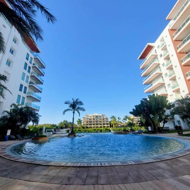 Spectacular view at Pacifika Marina - Apartment with Balcony - 14