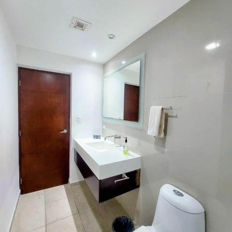 Spectacular view at Pacifika Marina - Apartment with Balcony - 37