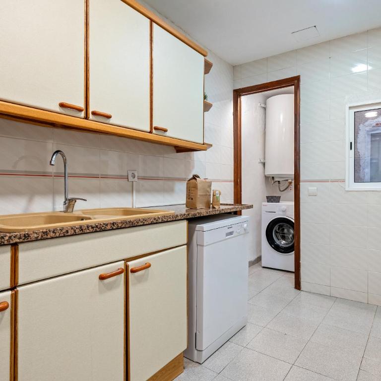Hauzify I Apartament Reial - Apartamento de 3 dormitorios - 8