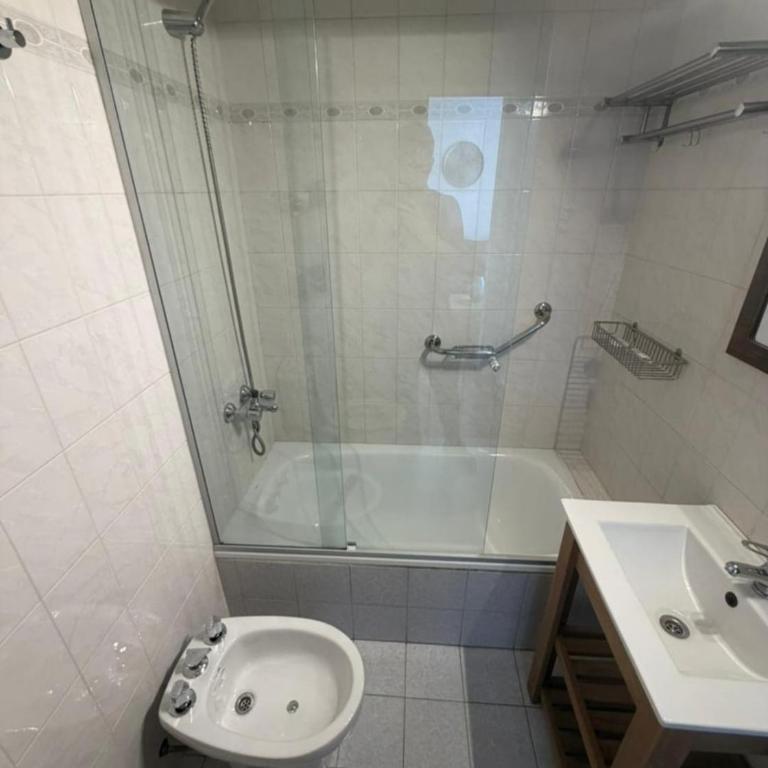 Hermoso Departamento frente al Lago con cochera - Apartamento de 2 dormitorios - 17