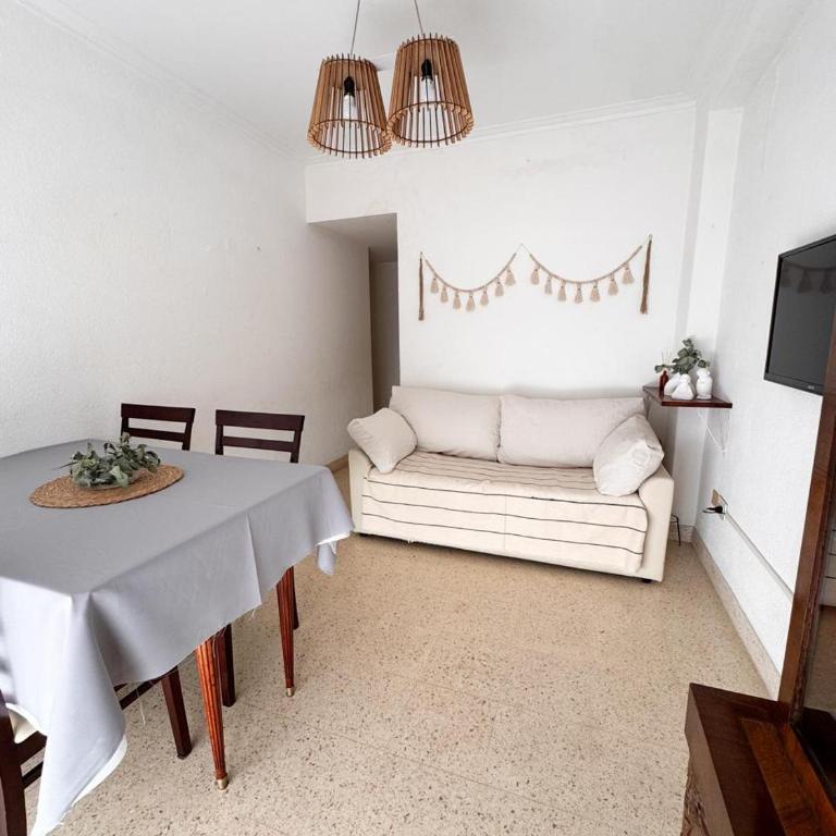 Departamento en pleno centro - One-Bedroom Apartment with Balcony - 3