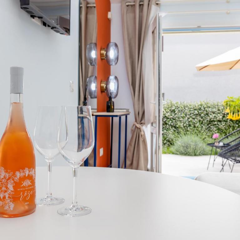 Magnolia Apartments - 3 min by walk to the beautiful beach - Studio with Garden View - 17