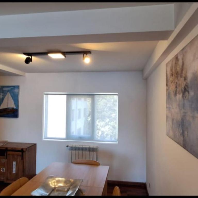 Hermoso Departamento frente al Lago con cochera - Apartamento de 2 dormitorios - 4