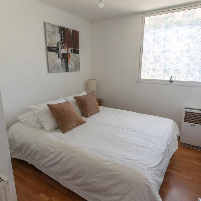 Kennedy Apartments Los Militares - Apartment with Balcony - 17