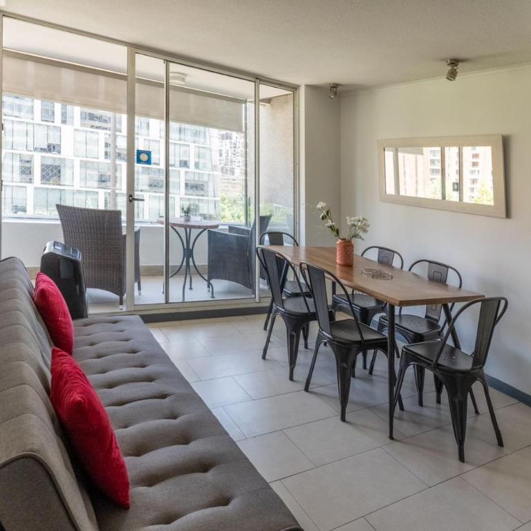 Kennedy Apartments Los Militares - Apartment with Balcony - 1