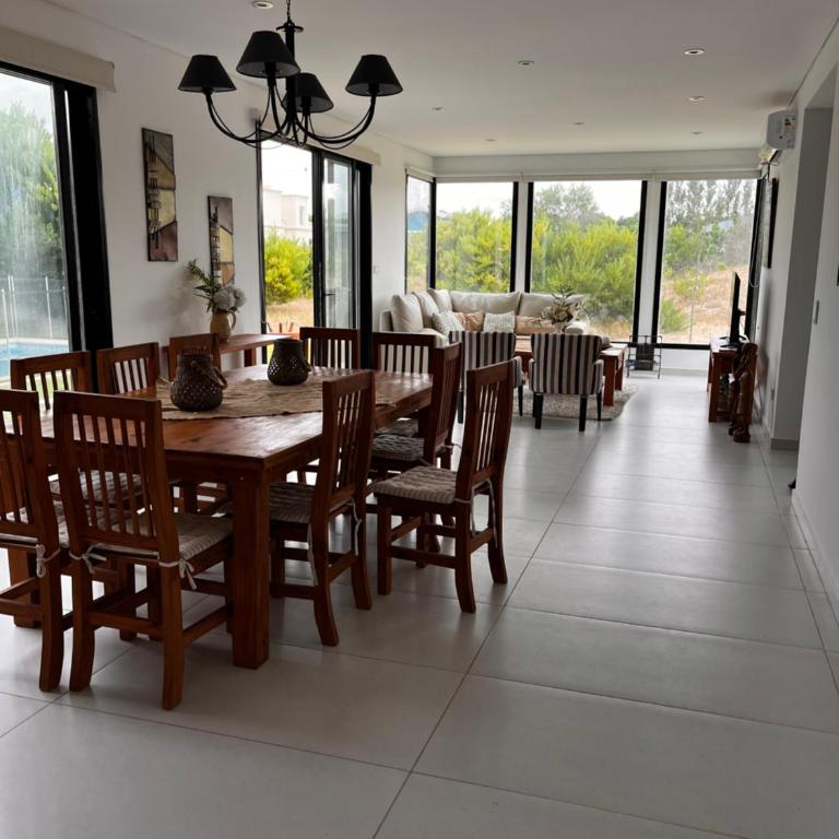 CASA COSTA ESMERALDA- Senderos 3 - Casa de 4 dormitorios - 10