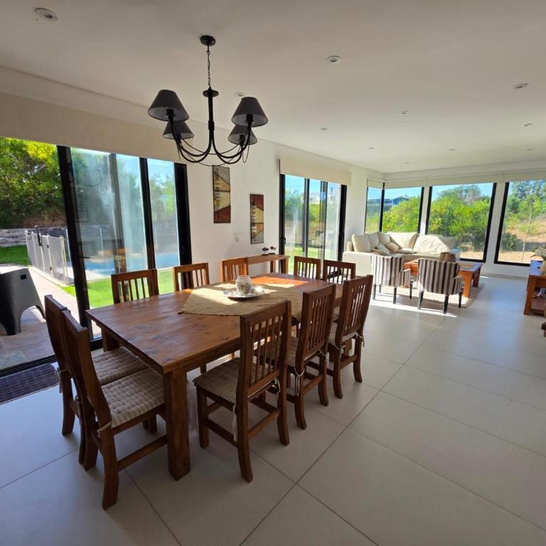CASA COSTA ESMERALDA- Senderos 3 - Casa de 4 dormitorios - 8