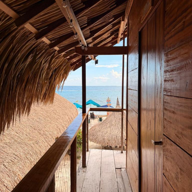 Santa Lova Eco-hostel Isla Tintipan - Double Room - 16