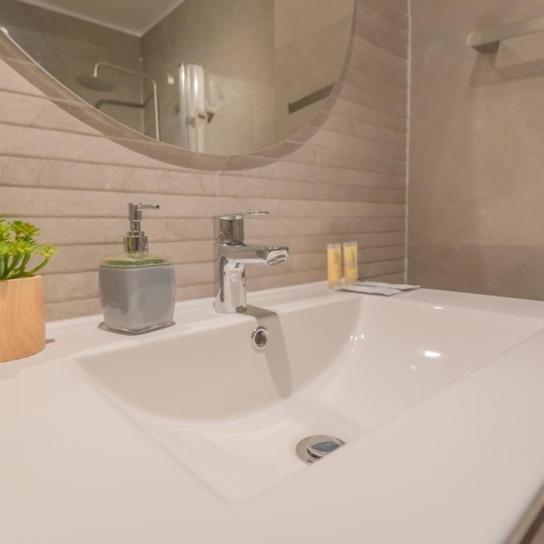 Kennedy Premium Apartments Colorado - Triple Room with Balcony - 15