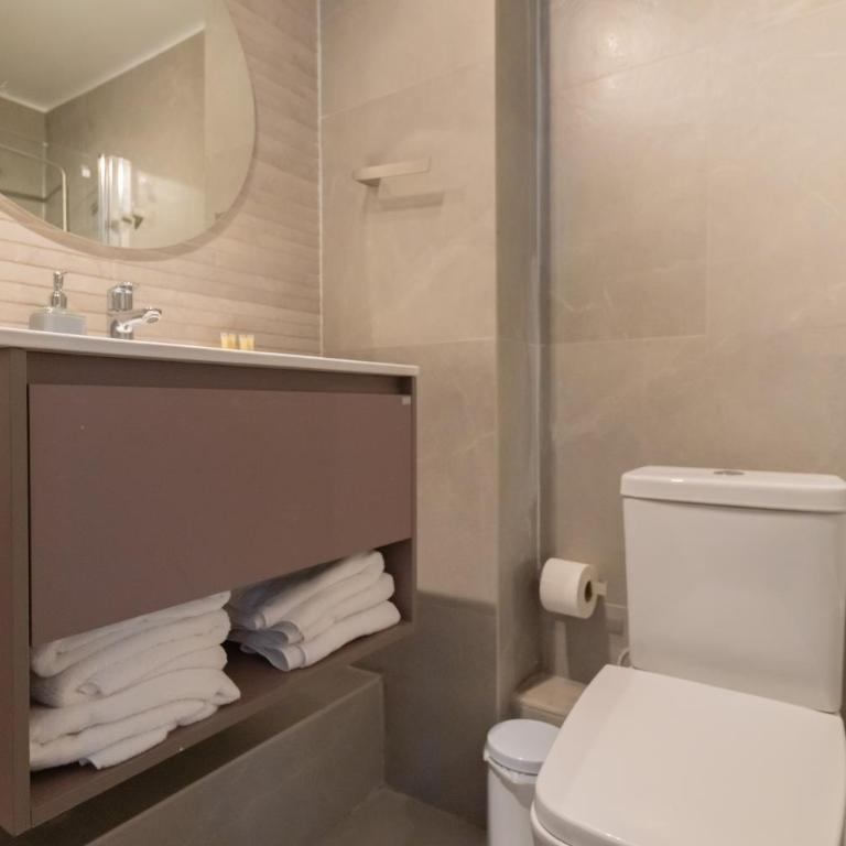 Kennedy Premium Apartments Colorado - Triple Room with Balcony - 25