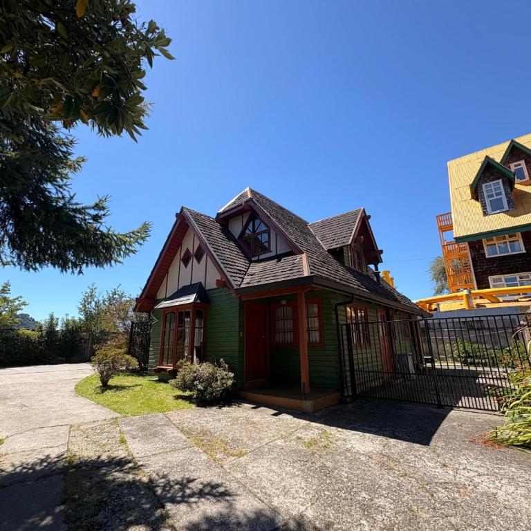 Casa Verde Puerto Varas - Two-Bedroom House - 2