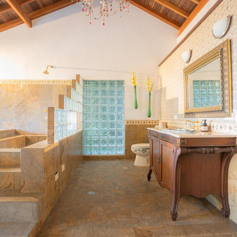 Medellin Mansion 680 m2 with pool and steam room - Villa - 21