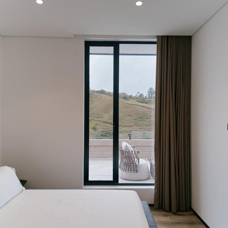 Roka Hotel - Suite con vistas al lago - 13