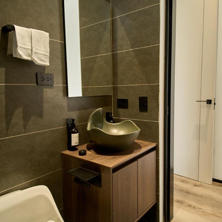 Roka Hotel - Suite con vistas al lago - 12