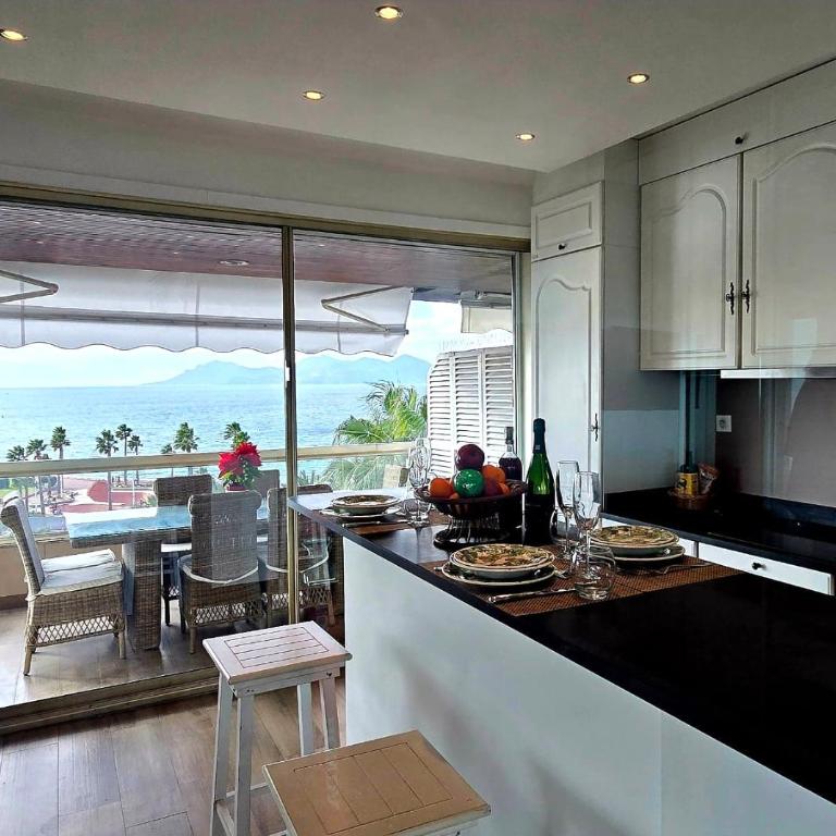 "La Dolce Vita" Seaview Apartment - La Réale Croisette - Appartement 2 Chambres - Vue sur Mer - 8