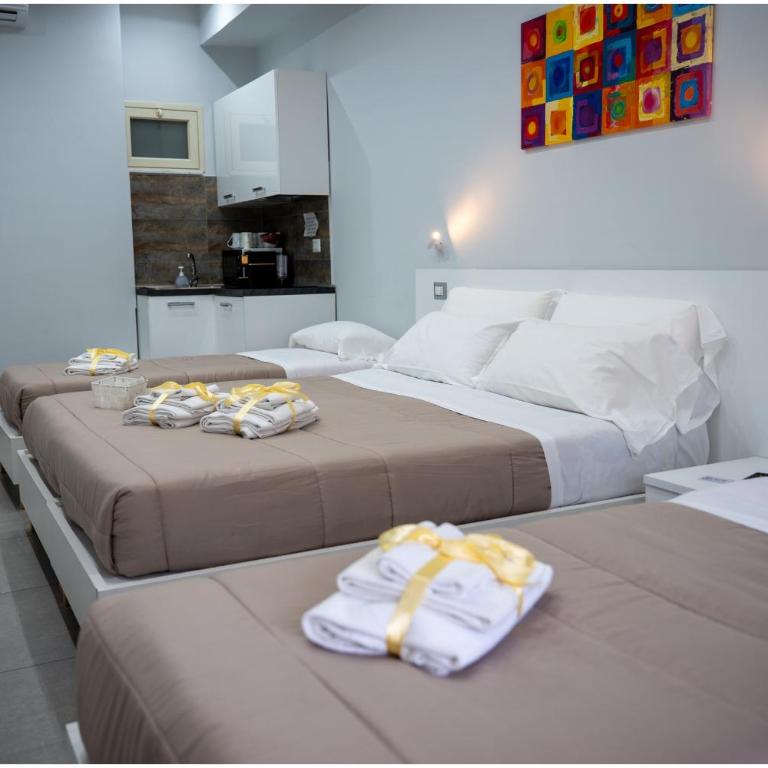 Richard Room & Apartment Policlinico - Deluxe Quadruple Room - 2
