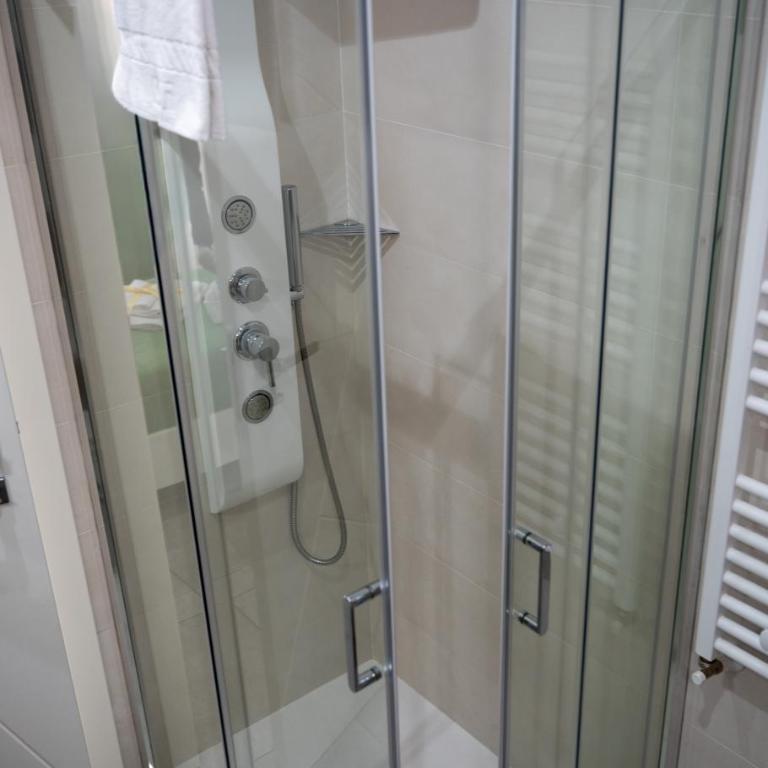 Richard Room & Apartment Policlinico - Twin Room - 4