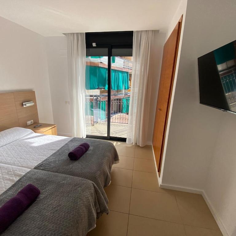 Koyo Suite - Modern Apartment with Parking and Swimming Pool for 6p - Apartamento de 2 dormitorios con vistas a la piscina - 3