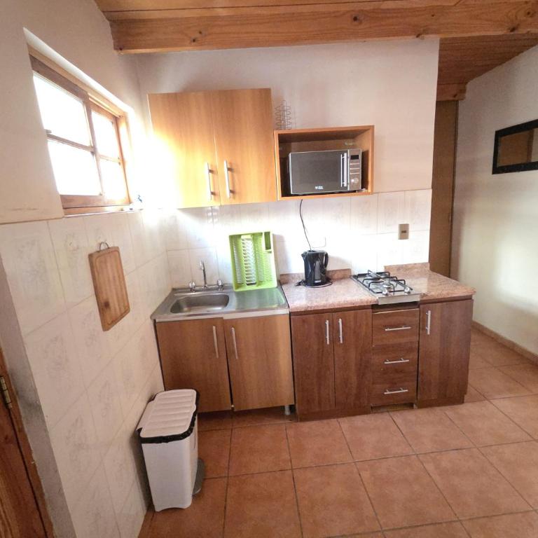 La Casa de Mireya - Two-Bedroom Apartment with Terrace - 4