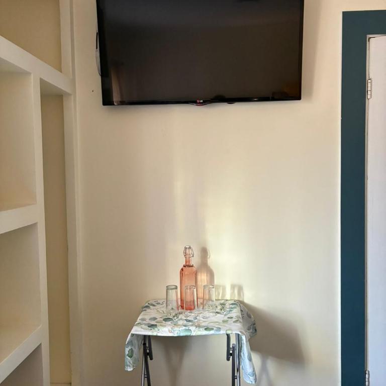 Bercy - Triple Room with Shared Bathroom - 4