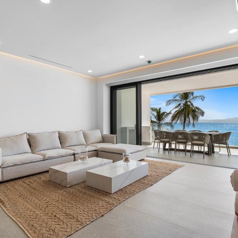 Bantay Beachfront Living - Ocean Views & Luxury Amenities - Apartamento con vistas a la piscina - 4