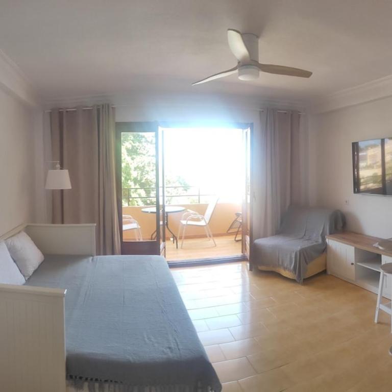 Studio apartment - One-Bedroom Apartment - 1