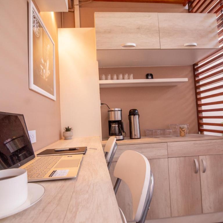 Studio rent - Deluxe Room (2 Adults + 1 Child) - 13