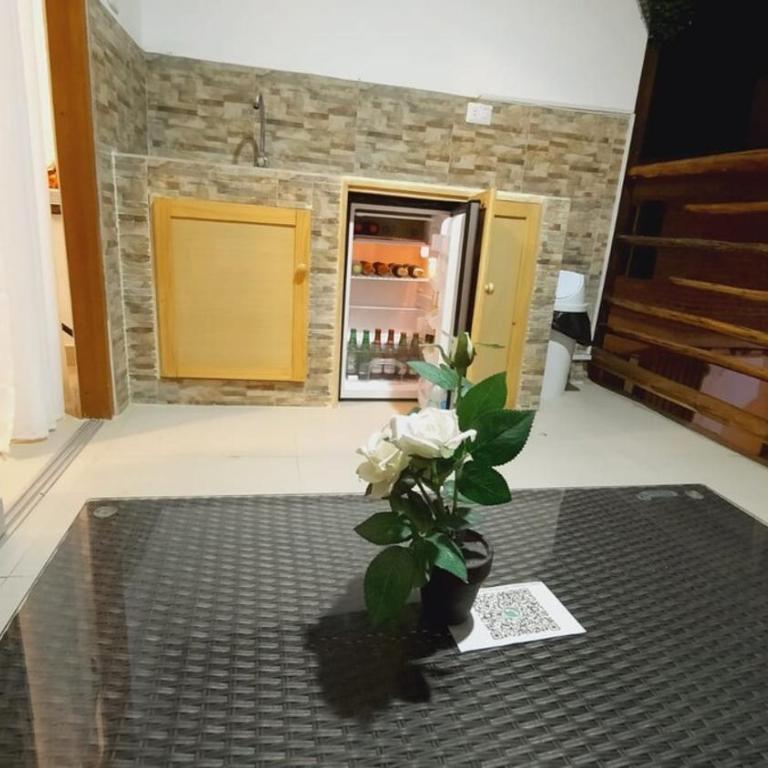 Habitación privada AC, desayunos piscina en Casa Greemat - Double Room with Park View - 14