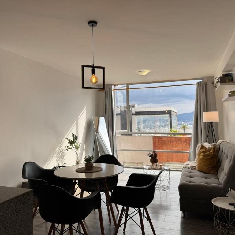 Apartamento cerca de Solca y Embajada Americana con Vista a la Ciudad GYM - Two-Bedroom Apartment - 39