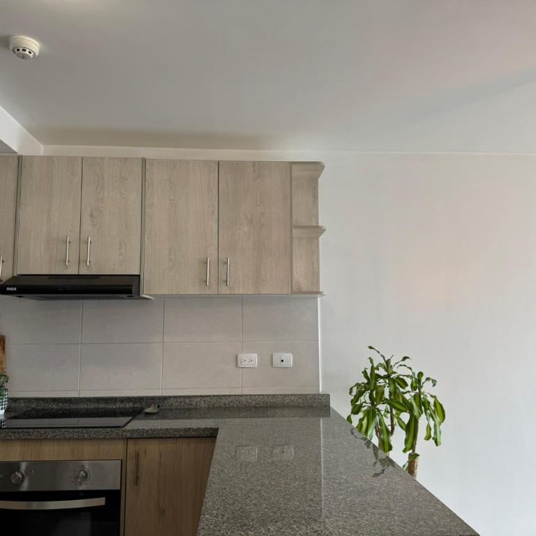 Apartamento cerca de Solca y Embajada Americana con Vista a la Ciudad GYM - Two-Bedroom Apartment - 49
