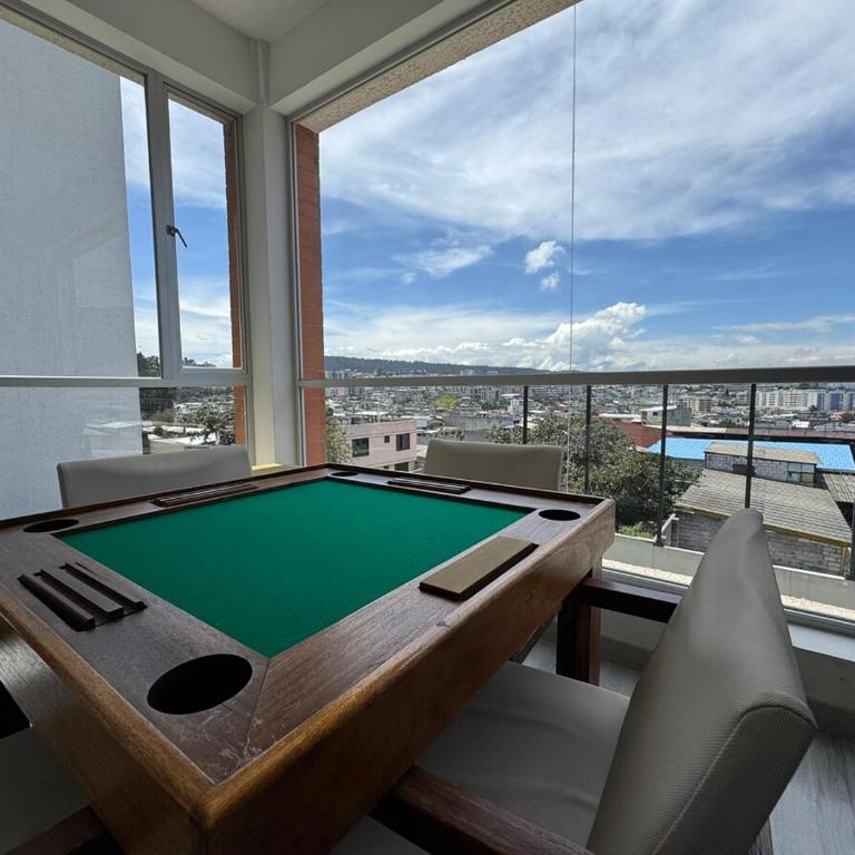 Apartamento cerca de Solca y Embajada Americana con Vista a la Ciudad GYM - Two-Bedroom Apartment - 6