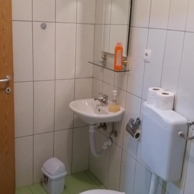 Guest House Nana - Two-Bedroom Deluxe Apartment - 35