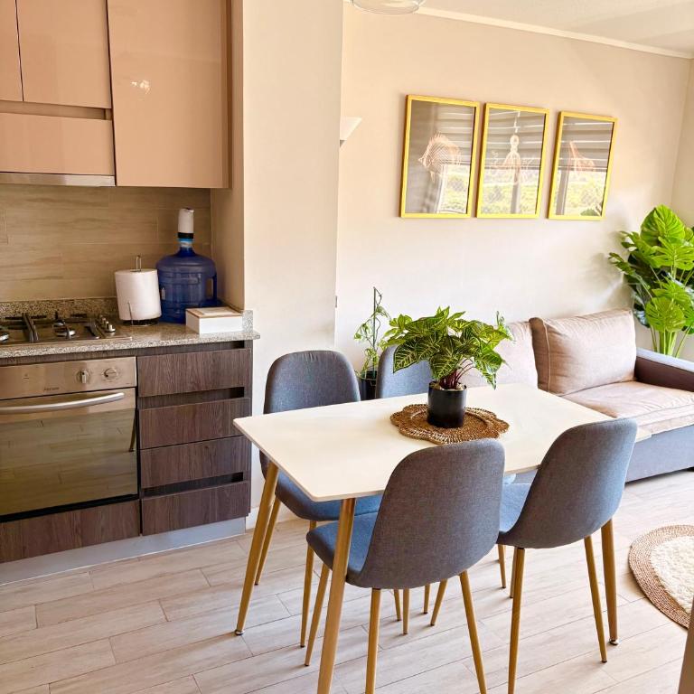 Bello y Céntrico Departamento Quillota 2 a 4 personas Parking Seguridad 24 hrs - Two-Bedroom Apartment - 2