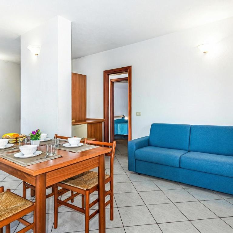 Tavolara Sea View Apartments - Two Bedroom Apartment with Terrace 1 - 1