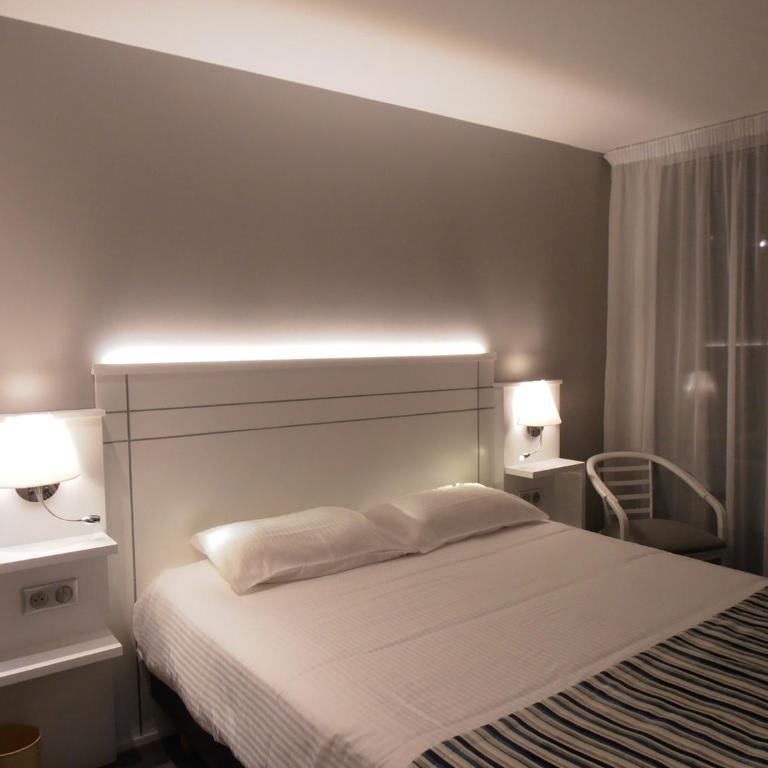 Hôtel Valencia - Double Room with Terrace without sea view - 3