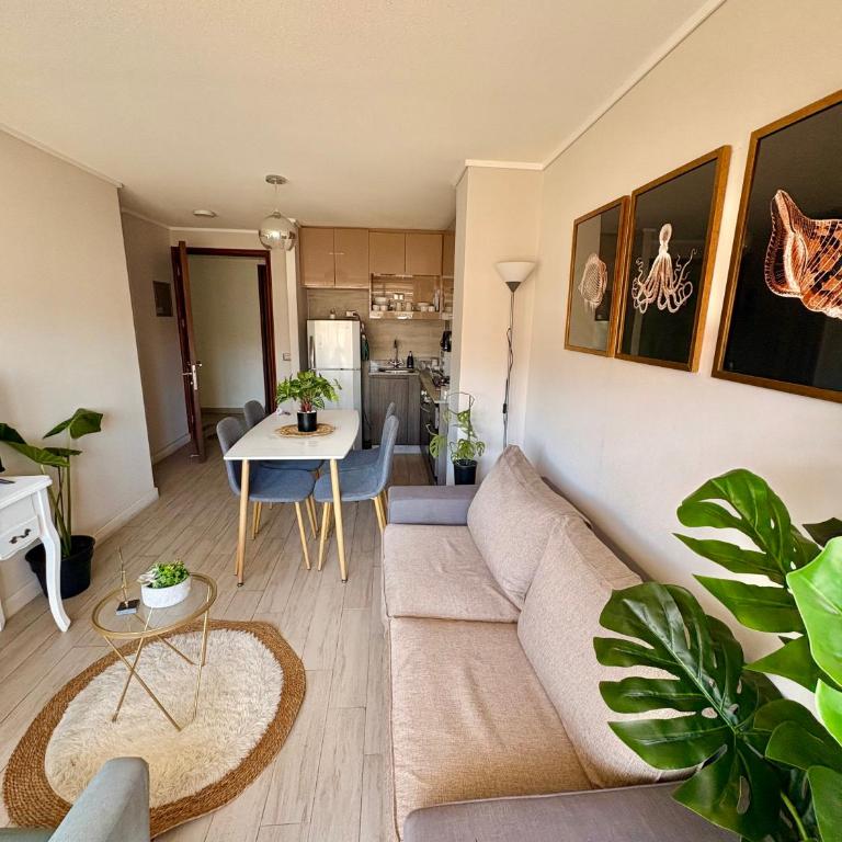Bello y Céntrico Departamento Quillota 2 a 4 personas Parking Seguridad 24 hrs - Two-Bedroom Apartment - 4