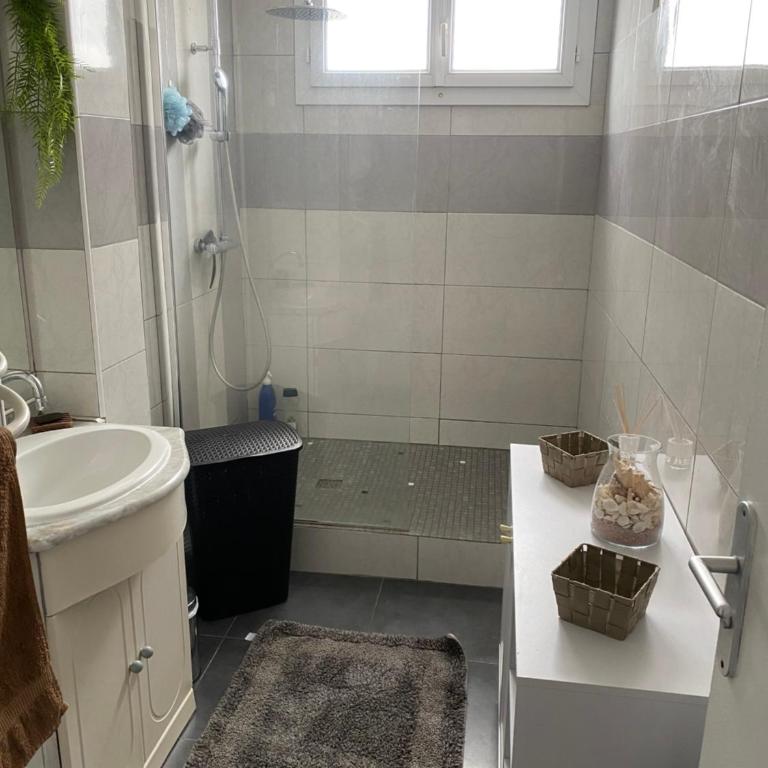 Super Appartement à 15min de la plage - Appartement 2 Chambres - 5