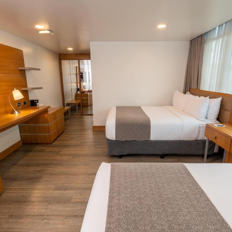 Wyndham Garden Quito - Habitación Doble con 2 camas dobles - No fumadores - 7