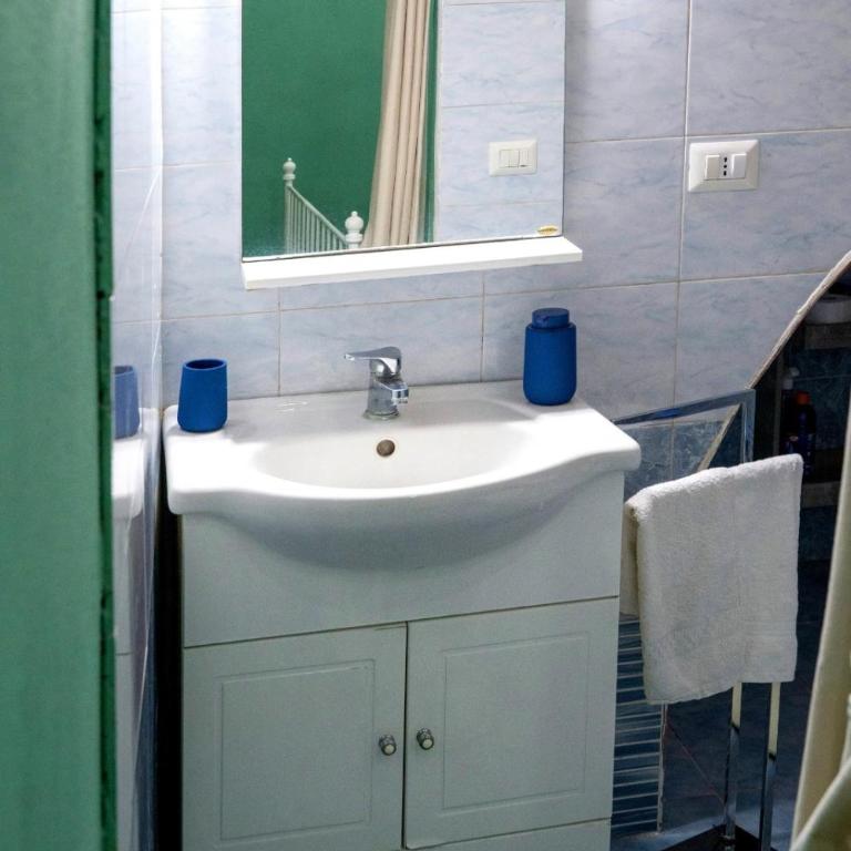 martina home - One-Bedroom Apartment - 8