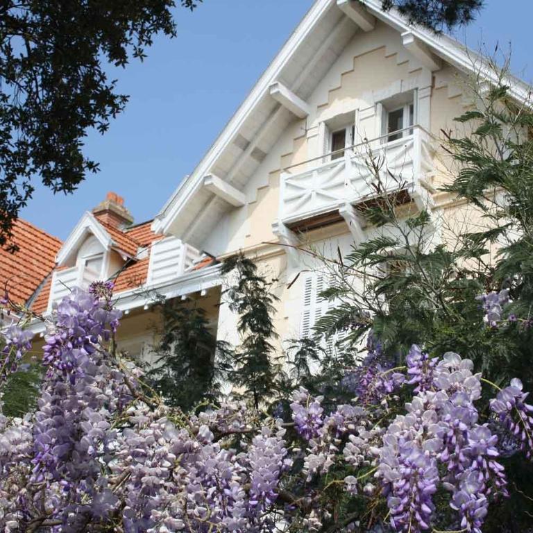 Domaine Raphael - 10 chambres, parc privé, piscine - Villa avec Piscine Privée - 2