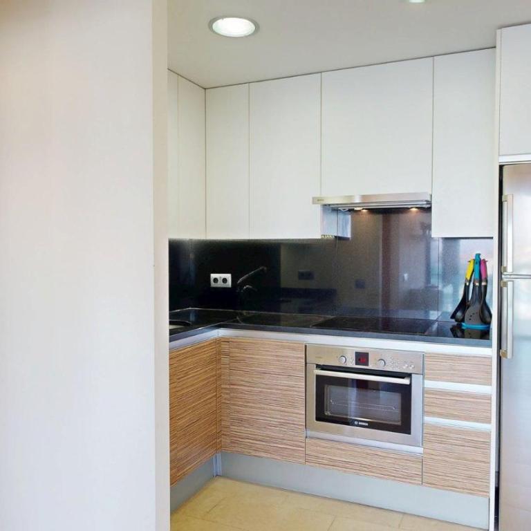 Trebol apartamento climatizado y piscina - Two-Bedroom Apartment - 6