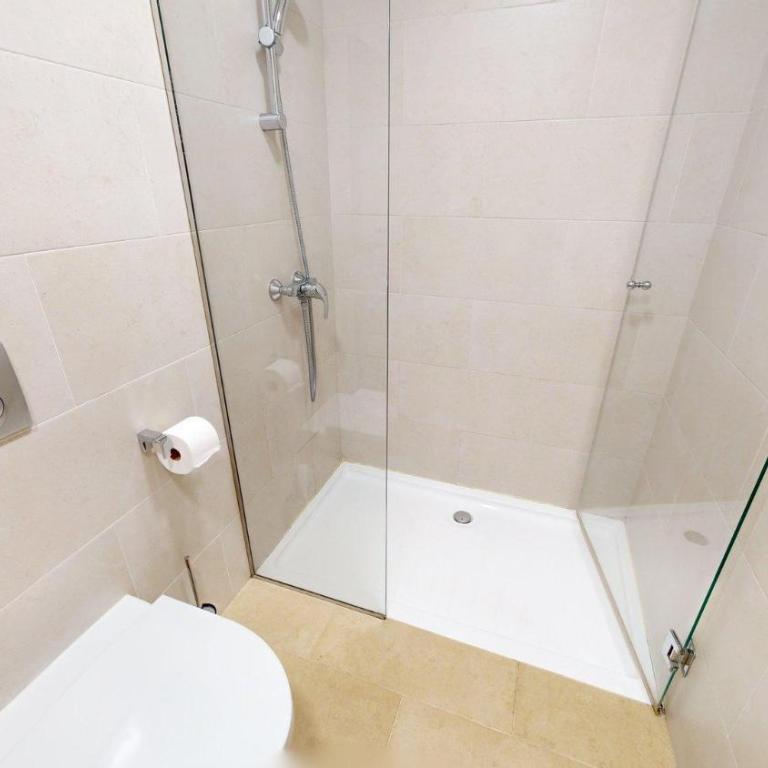 Trebol apartamento climatizado y piscina - Two-Bedroom Apartment - 14