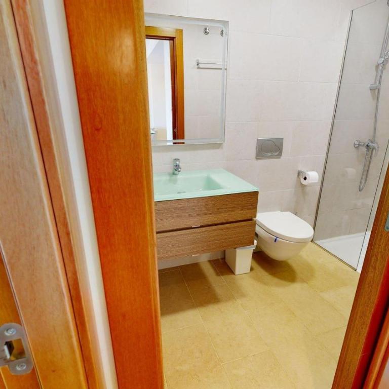 Trebol apartamento climatizado y piscina - Two-Bedroom Apartment - 15